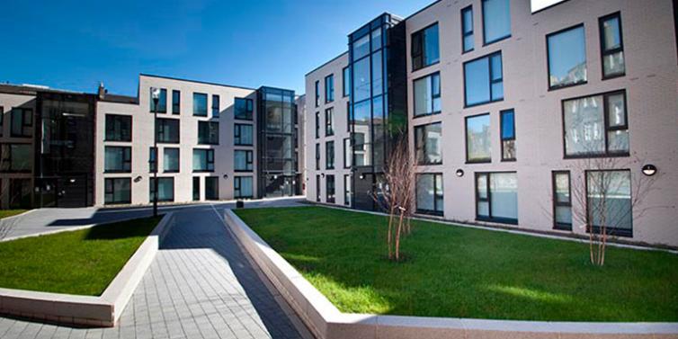 ESL Languages Gateway apartments Kaplan Edinburgh
