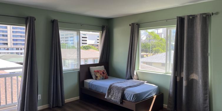 Lime dormitory student residence Global Village Honolulu