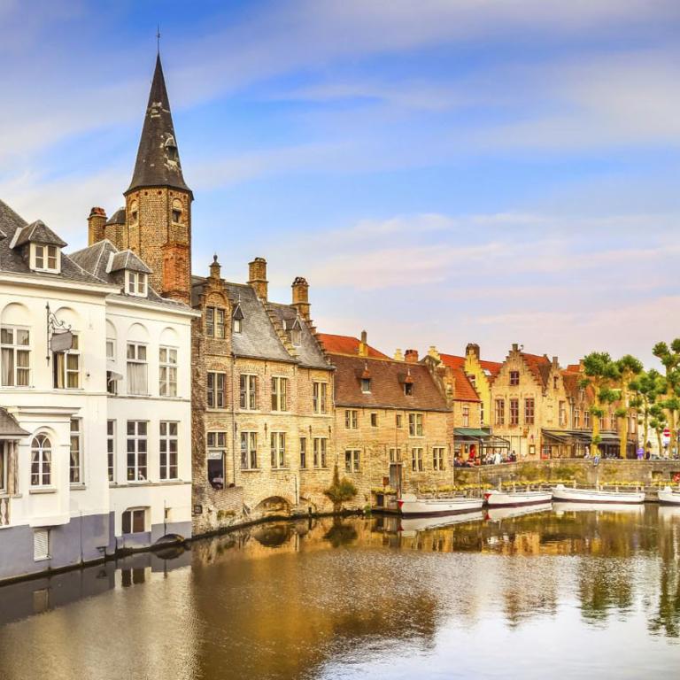 esl travel english belgium hero